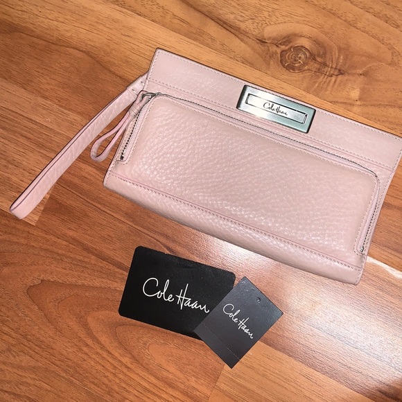 NWT Cole Haan Leather Wristlet Clutch